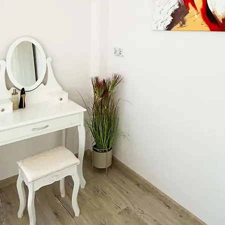 For 4 Guests Appartement Łódź